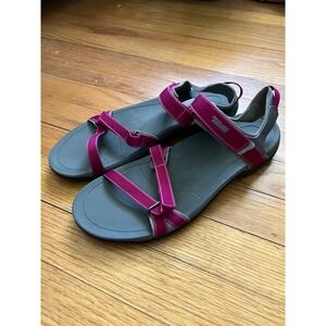 Teva Verra Sandals Strappy Hiking Outdoor Gray Magenta Women Size